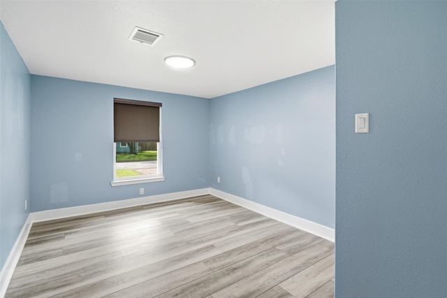 404 Oaklawn Street, League City, TX 77573