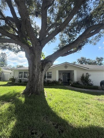 1995 ARVIS CIRCLE E, Clearwater, FL 33764