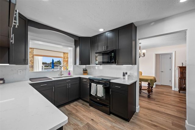 1822 WINCHESTER ROAD N, St Petersburg, FL 33710