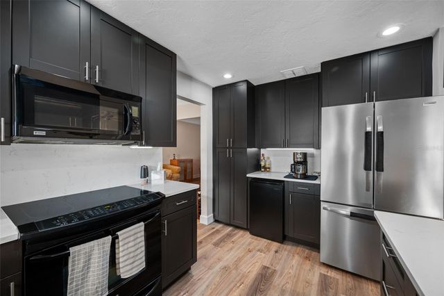 1822 WINCHESTER ROAD N, St Petersburg, FL 33710