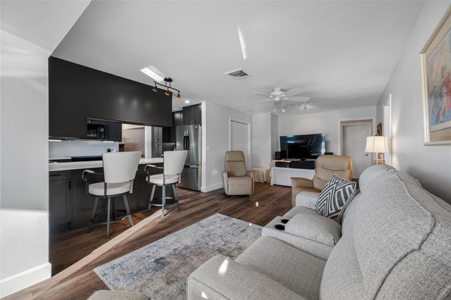 1822 WINCHESTER ROAD N, St Petersburg, FL 33710