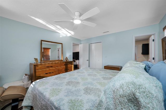 1822 WINCHESTER ROAD N, St Petersburg, FL 33710