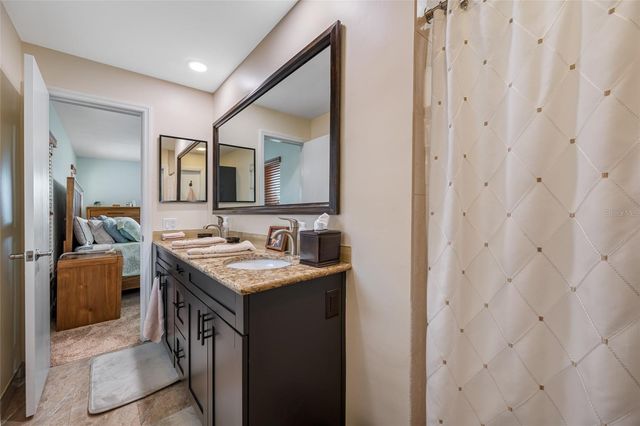 1822 WINCHESTER ROAD N, St Petersburg, FL 33710