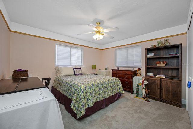 1822 WINCHESTER ROAD N, St Petersburg, FL 33710