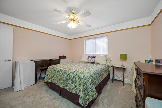 1822 WINCHESTER ROAD N, St Petersburg, FL 33710