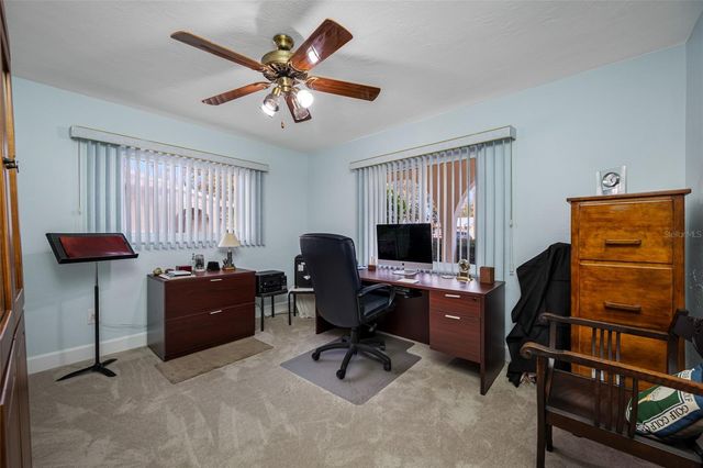 1822 WINCHESTER ROAD N, St Petersburg, FL 33710