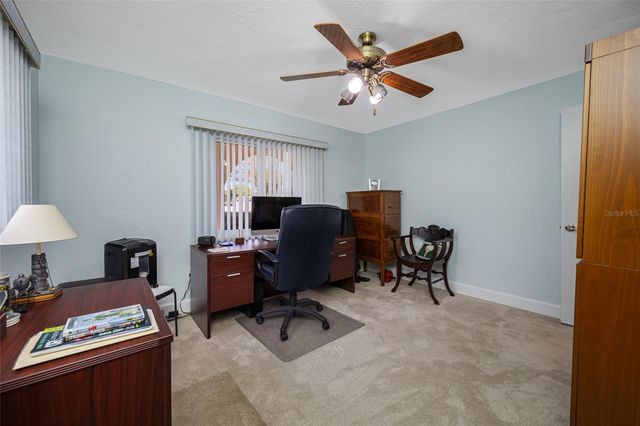 1822 WINCHESTER ROAD N, St Petersburg, FL 33710