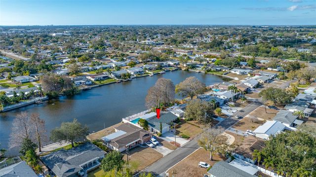 1822 WINCHESTER ROAD N, St Petersburg, FL 33710