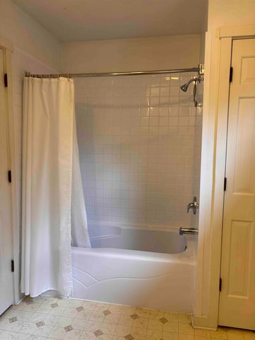 34 Floyd Ave Unit 24, Lebanon, NH 03784