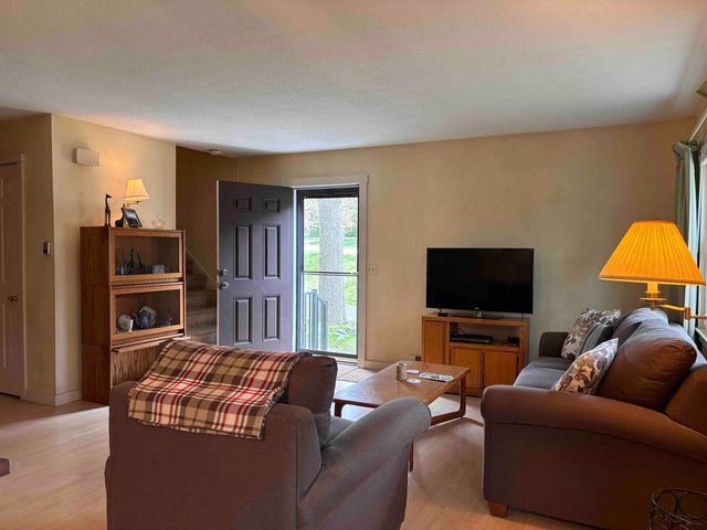 34 Floyd Ave Unit 24, Lebanon, NH 03784