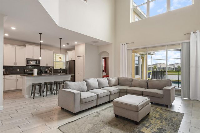 8942 CABOT CLIFFS DRIVE, Davenport, FL 33896