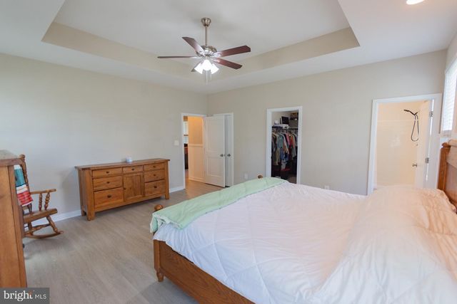 1083 NADENBOUSCH LN, Martinsburg, WV 25405