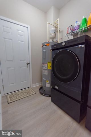 1083 NADENBOUSCH LN, Martinsburg, WV 25405