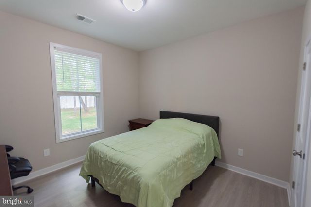 1083 NADENBOUSCH LN, Martinsburg, WV 25405