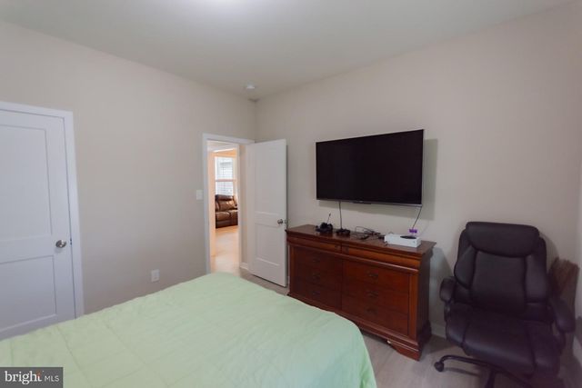 1083 NADENBOUSCH LN, Martinsburg, WV 25405