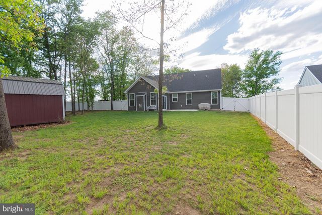 1083 NADENBOUSCH LN, Martinsburg, WV 25405