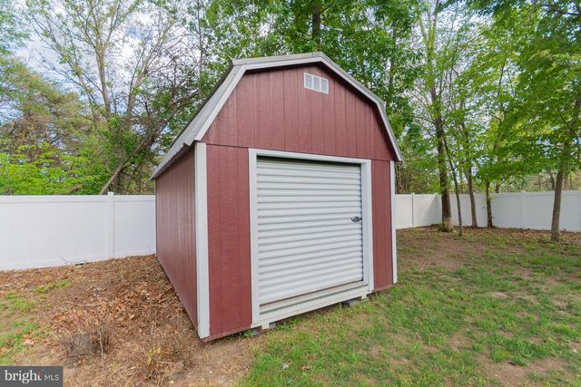 1083 NADENBOUSCH LN, Martinsburg, WV 25405