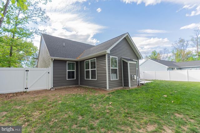 1083 NADENBOUSCH LN, Martinsburg, WV 25405