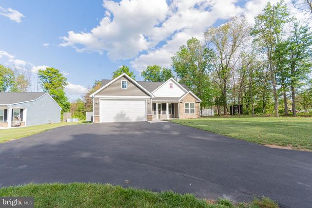 1083 NADENBOUSCH LN, Martinsburg, WV 25405