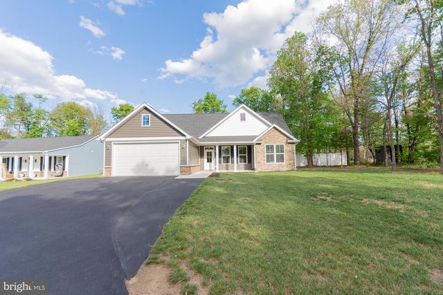 1083 NADENBOUSCH LN, Martinsburg, WV 25405