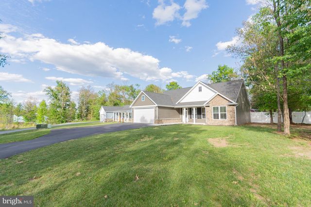 1083 NADENBOUSCH LN, Martinsburg, WV 25405
