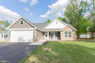 1083 NADENBOUSCH LN, Martinsburg, WV 25405
