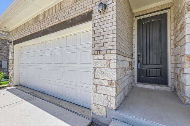 100 Double Mountain RD, Liberty Hill, TX 78642