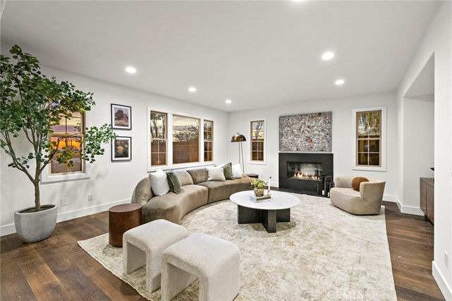 29 Small Grove, Irvine, CA 92618