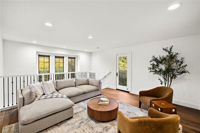 29 Small Grove, Irvine, CA 92618