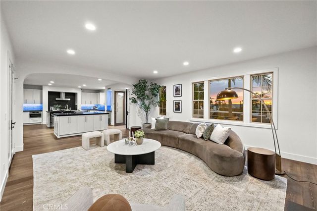 29 Small Grove, Irvine, CA 92618