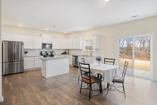 4140 Bentwood Cove Drive, Apison, TN 37302