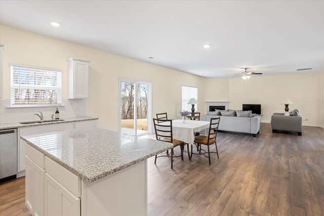 4140 Bentwood Cove Drive, Apison, TN 37302