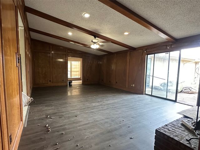 305 Marriott Lane, Garland, TX 75040