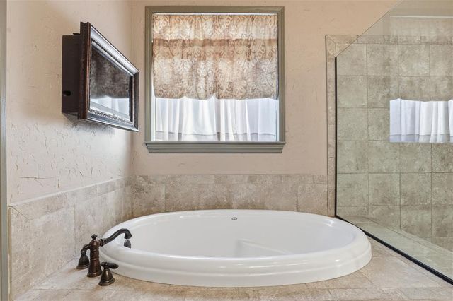 3101 Meriweather Road, Edmond, OK 73003