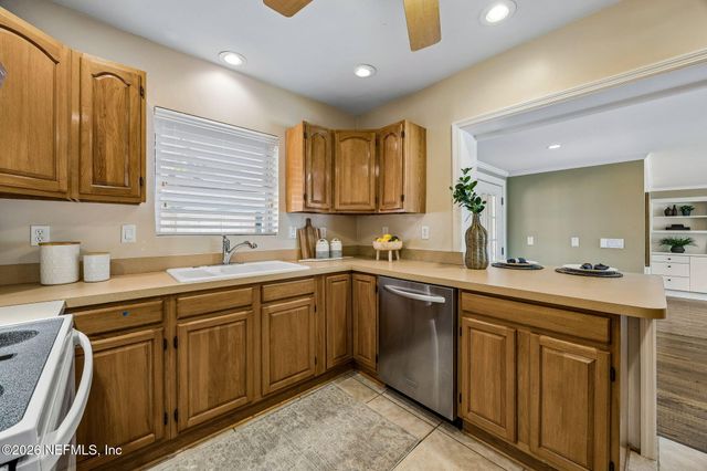 5448 DIAZ Place, Jacksonville, FL 32210