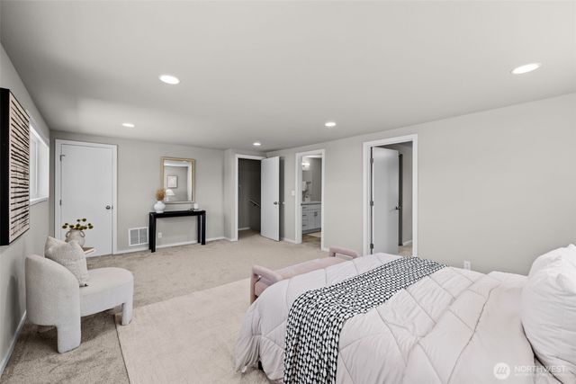 22912 105th Avenue SE, Kent, WA 98031