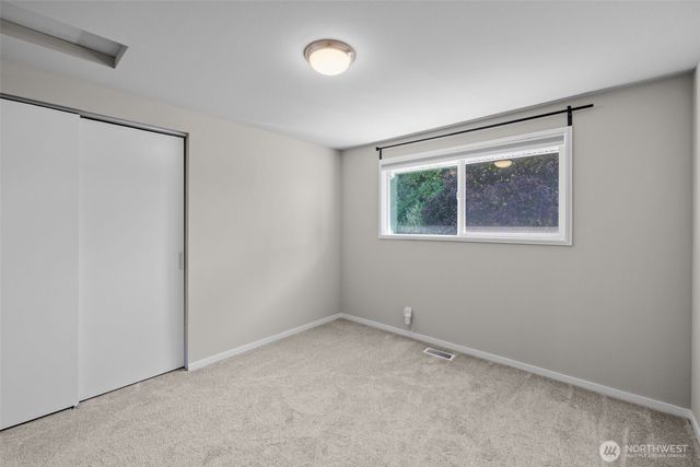 22912 105th Avenue SE, Kent, WA 98031