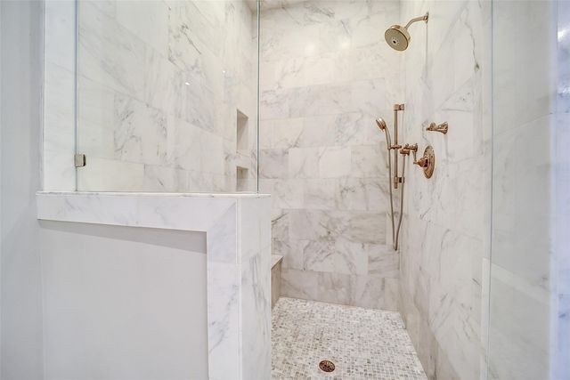 252 Piney Point Road, Houston, TX 77024