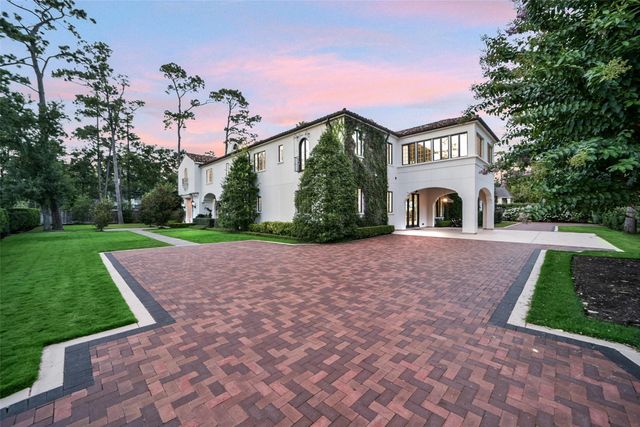 252 Piney Point Road, Houston, TX 77024