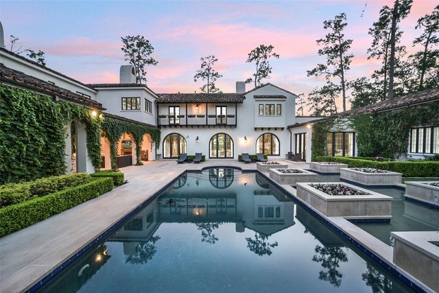 252 Piney Point Road, Houston, TX 77024