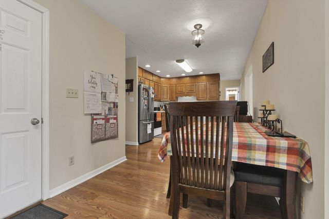 205 Indianhead Drive, Heath, OH 43056