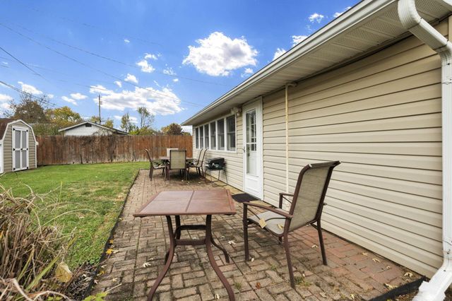 205 Indianhead Drive, Heath, OH 43056