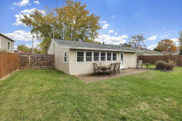 205 Indianhead Drive, Heath, OH 43056