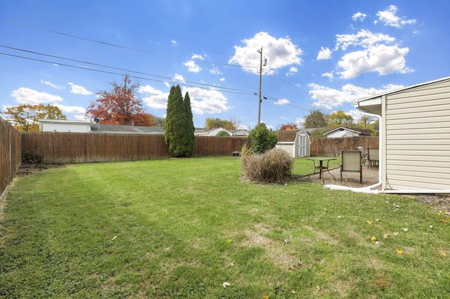 205 Indianhead Drive, Heath, OH 43056