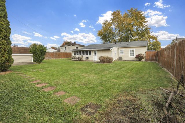 205 Indianhead Drive, Heath, OH 43056