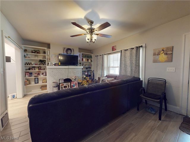 3423 Beechwood Avenue, Cleveland Heights, OH 44118