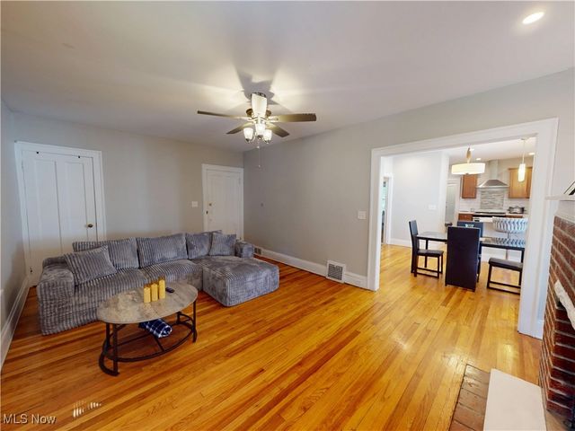 3423 Beechwood Avenue, Cleveland Heights, OH 44118