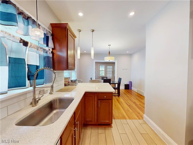 3423 Beechwood Avenue, Cleveland Heights, OH 44118