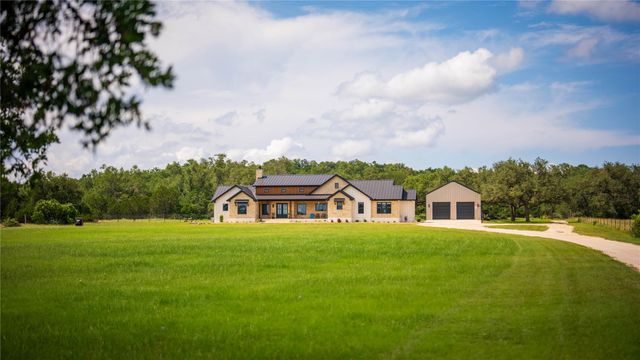 4434 Hugo RD, San Marcos, TX 78666