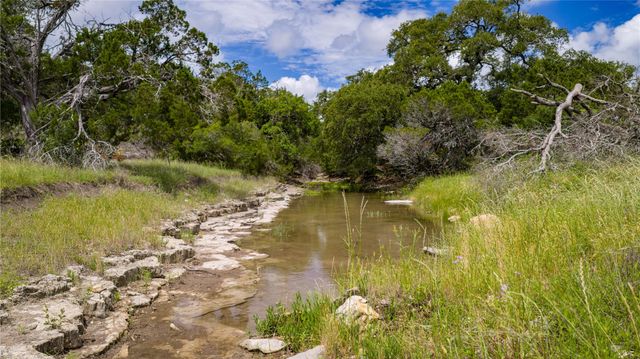 4434 Hugo RD, San Marcos, TX 78666